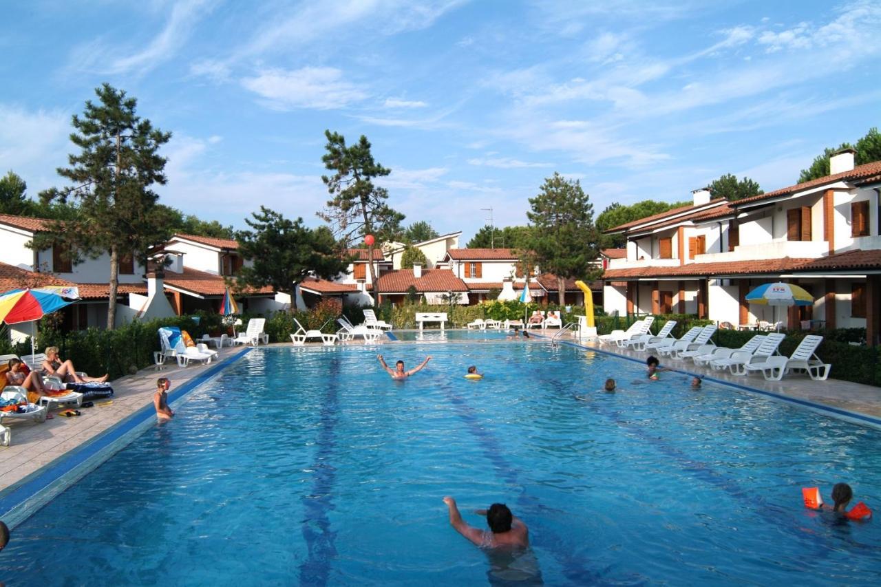 Sole B Apartment Bibione Bagian luar foto